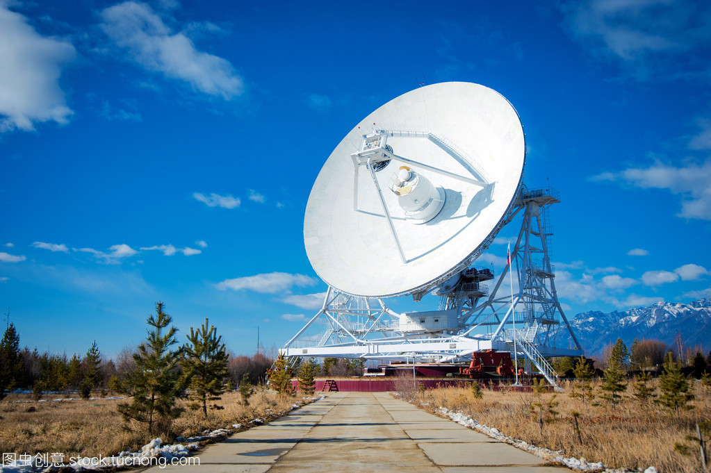 大直径巨型无线电天线的设计与应用