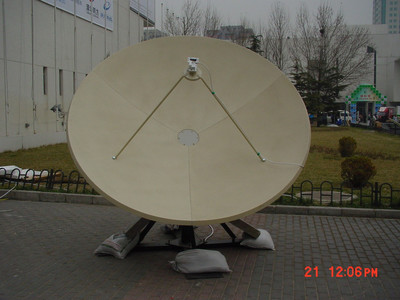 4.5米高精度环焦后馈卫星天线介绍
